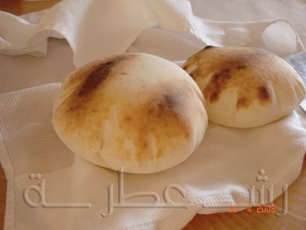 طريقة الخبز العربي على الصاج