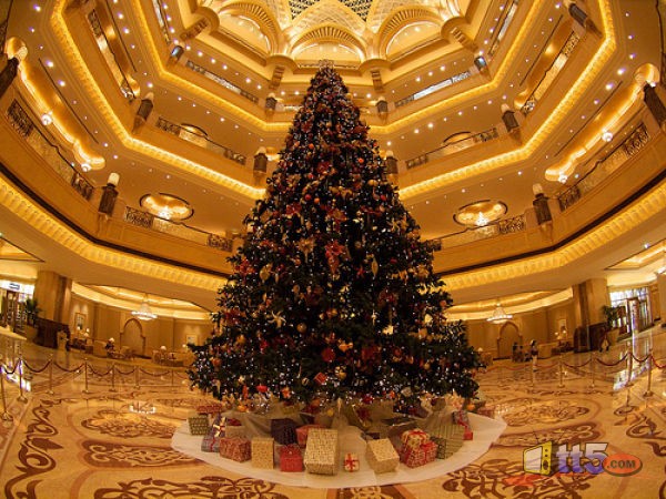 شجرة الميلاد في دبي 2020 احلى بنات